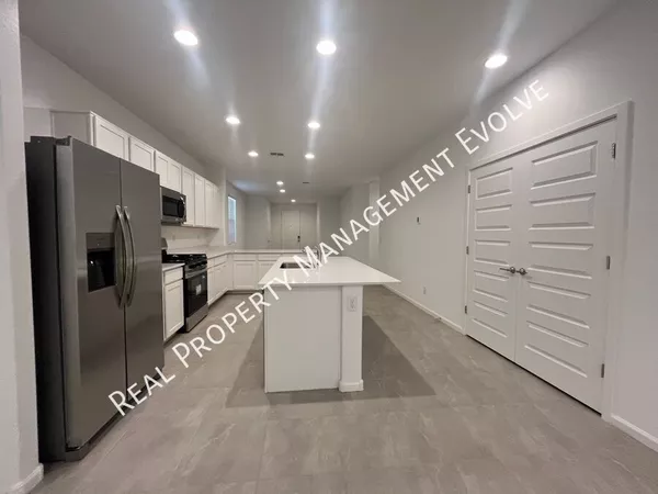 3 bedrooms apartment for rent in Tolleson - SW Valley, Phoenix