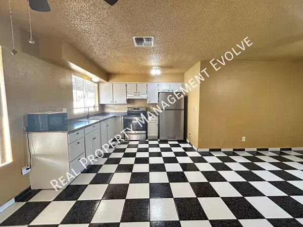 4 bedrooms apartment for rent in Litchfield Park - SW Valley, Phoenix