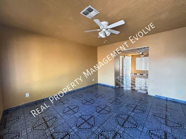 4 bedrooms apartment for rent in Litchfield Park - SW Valley, Phoenix