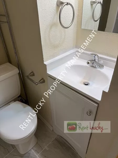 2 bedrooms apartment for rent in Rainier Valley - SE Seattle, Seattle