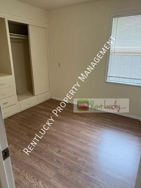 2 bedrooms apartment for rent in Rainier Valley - SE Seattle, Seattle