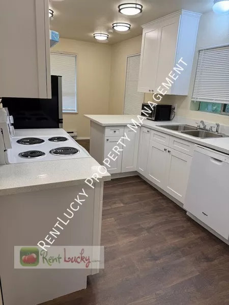 2 bedrooms apartment for rent in Rainier Valley - SE Seattle, Seattle
