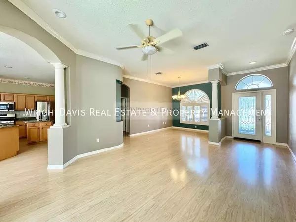4 bedrooms apartment for rent in Town 'n' Country - West Tampa, Tampa