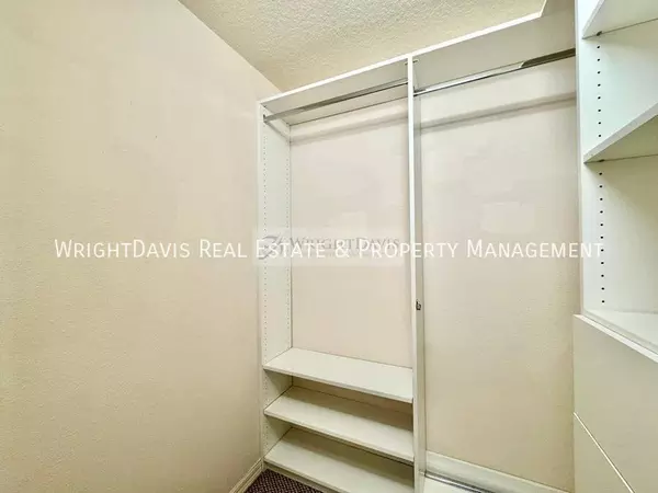 4 bedrooms apartment for rent in Town 'n' Country - West Tampa, Tampa