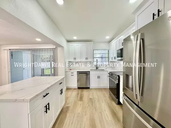 3 bedrooms apartment for rent in Live Oaks Square - East Tampa, Tampa