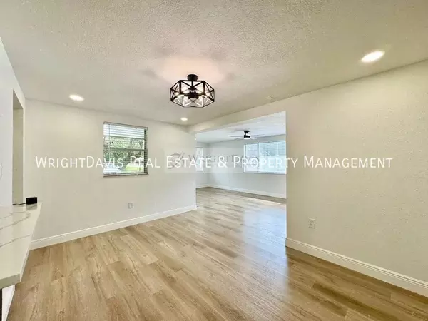 3 bedrooms apartment for rent in Live Oaks Square - East Tampa, Tampa