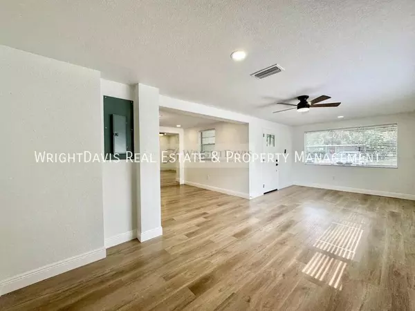 3 bedrooms apartment for rent in Live Oaks Square - East Tampa, Tampa