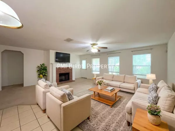 4 bedrooms apartment for rent in Far West Side - West SATX, San Antonio