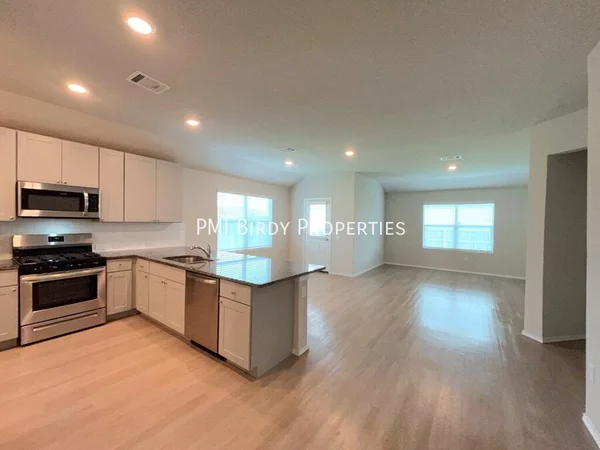 3 bedrooms apartment for rent in Brooks City Base - South SATX, San Antonio