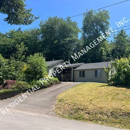 3 bedrooms apartment for rent in Hayhurst - SW Portland, Portland