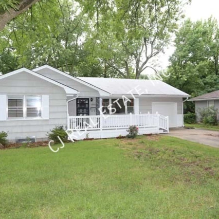 3 bedrooms apartment for rent in Ruskin Heights - KCMO, Kansas City
