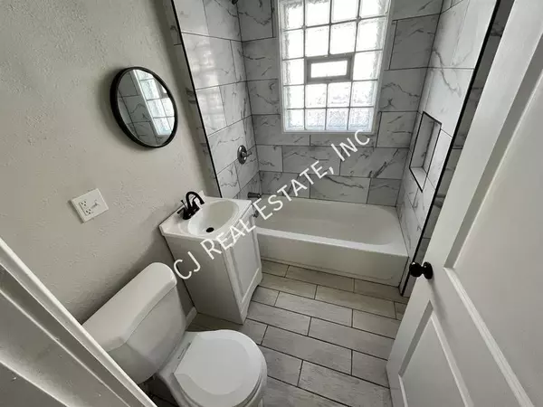 4 bedrooms apartment for rent in Blue Hills - KCMO, Kansas City