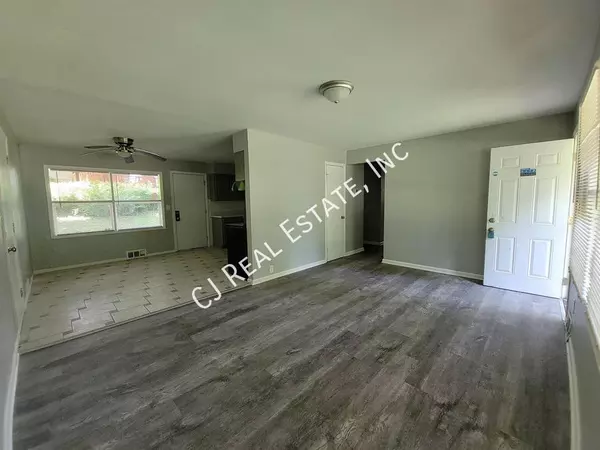 3 bedrooms apartment for rent in Ruskin Heights - KCMO, Kansas City