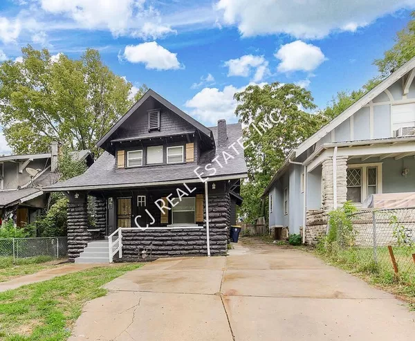 5 bedrooms apartment for rent in Ivanhoe - KCMO, Kansas City