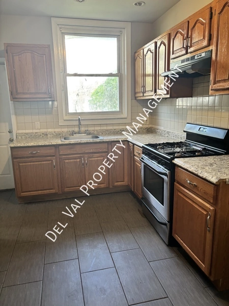 3 bedrooms apartment for rent in Stenton - North Philadelphia, Philadelphia