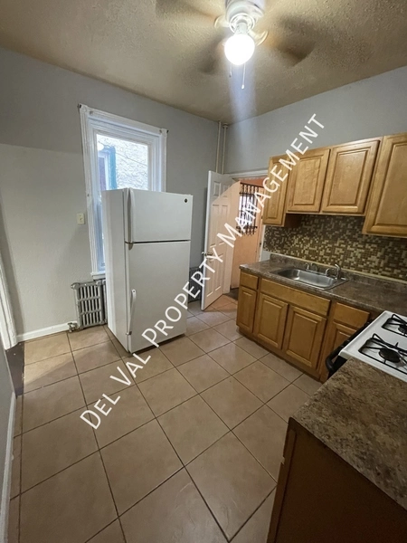 3 bedrooms apartment for rent in Germantown - Nw Philadelphia, Philadelphia