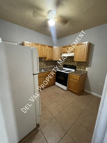 3 bedrooms apartment for rent in Germantown - Nw Philadelphia, Philadelphia