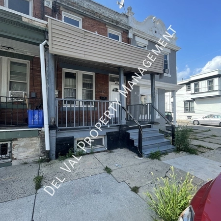 3 bedrooms apartment for rent in Germantown - Nw Philadelphia, Philadelphia