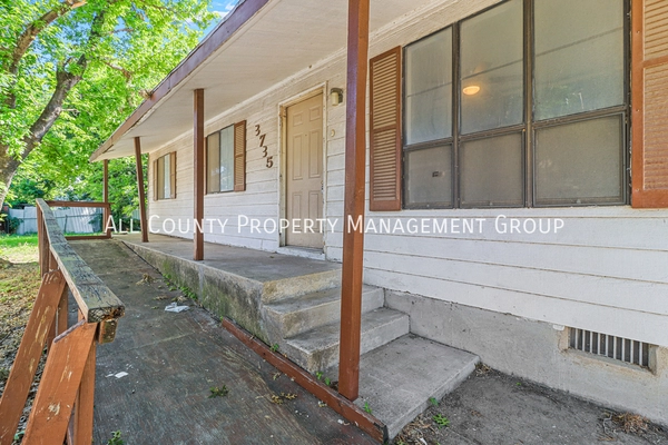 2 bedrooms apartment for rent in West Dallas - Sw Dallas, Dallas