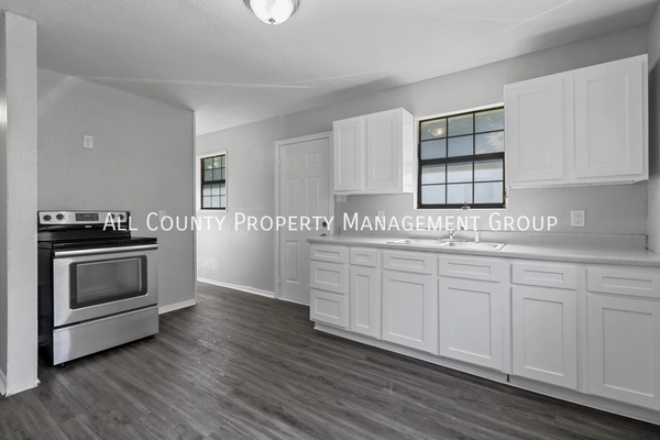 2 bedrooms apartment for rent in West Dallas - Sw Dallas, Dallas