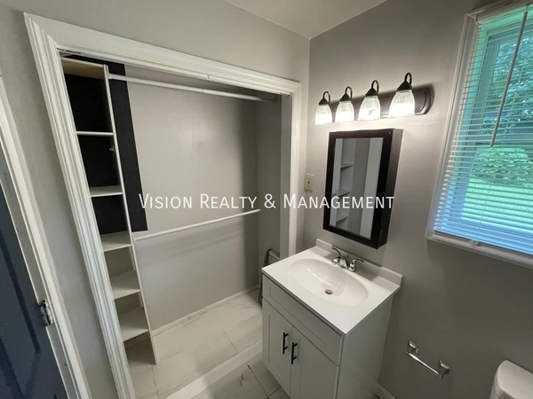 2 bedrooms apartment for rent in West Highlands - West Atl, Atlanta