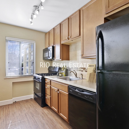 2 bedrooms apartment for rent in Cherry Creek - East Denver, Denver