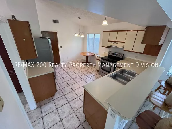 3 bedrooms apartment for rent in Engelwood Park - East Orlando, Orlando