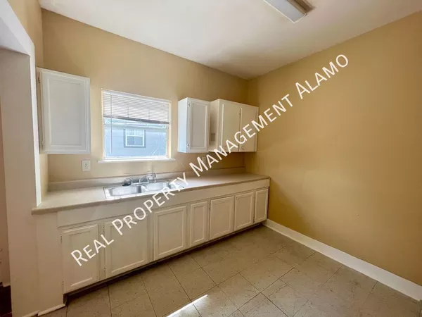 1 bedroom apartment for rent in Highland Park SATX - East SATX, San Antonio