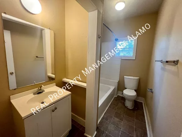 1 bedroom apartment for rent in Highland Park SATX - East SATX, San Antonio