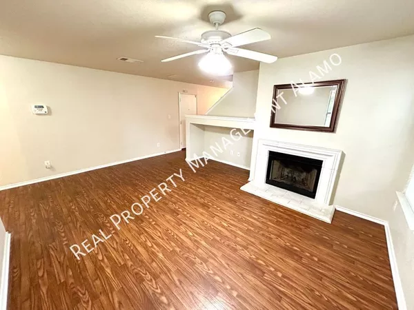 3 bedrooms apartment for rent in Northwest Side - West SATX, San Antonio