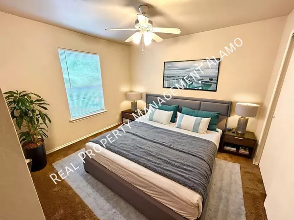 3 bedrooms apartment for rent in Northwest Side - West SATX, San Antonio