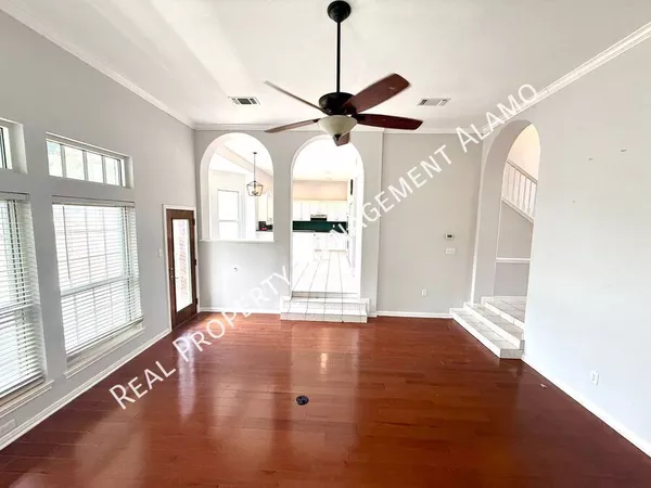 4 bedrooms apartment for rent in North Central - North SATX, San Antonio