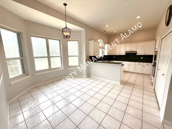 4 bedrooms apartment for rent in North Central - North SATX, San Antonio
