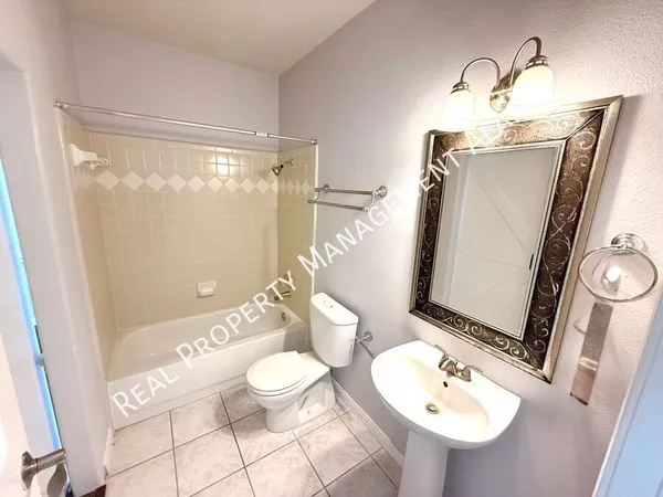 4 bedrooms apartment for rent in North Central - North SATX, San Antonio