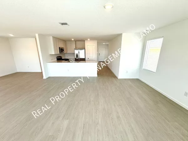 4 bedrooms apartment for rent in Far West Side - West SATX, San Antonio