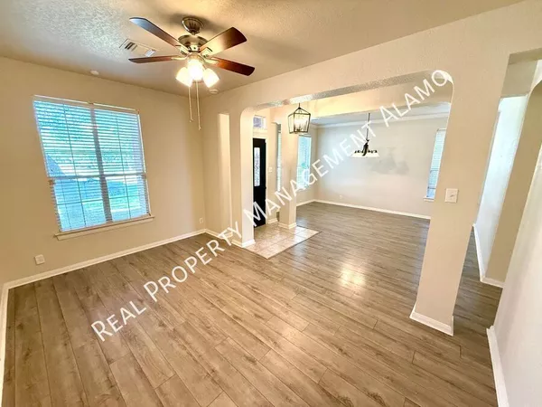 4 bedrooms apartment for rent in Northwest Side - West SATX, San Antonio
