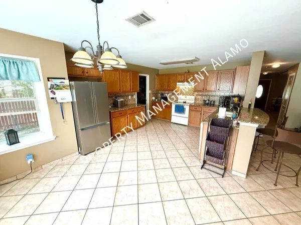 4 bedrooms apartment for rent in Far West Side - West SATX, San Antonio