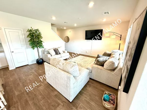 4 bedrooms apartment for rent in Hidden Cove - Indian Creek - South SATX, San Antonio