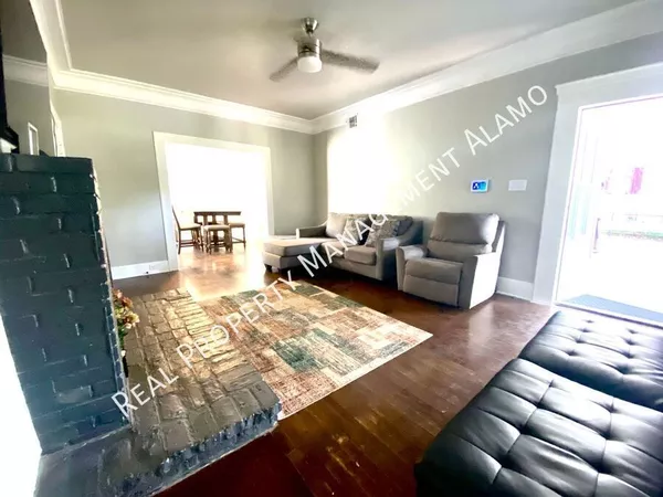 3 bedrooms apartment for rent in Highland Park SATX - East SATX, San Antonio