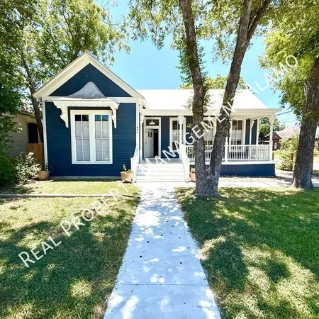 4 bedrooms apartment for rent in Dignowity Hill - East SATX, San Antonio