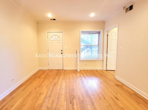 2 bedrooms apartment for rent in West Ridge - Far North Side, Chicago