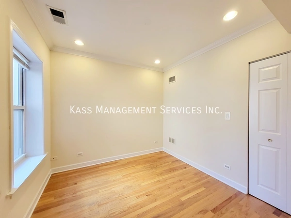 2 bedrooms apartment for rent in West Ridge - Far North Side, Chicago