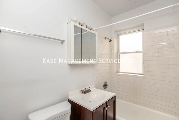 2 bedrooms apartment for rent in Rogers Park - Far North Side, Chicago