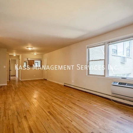 3 bedrooms apartment for rent in Rogers Park - Far North Side, Chicago