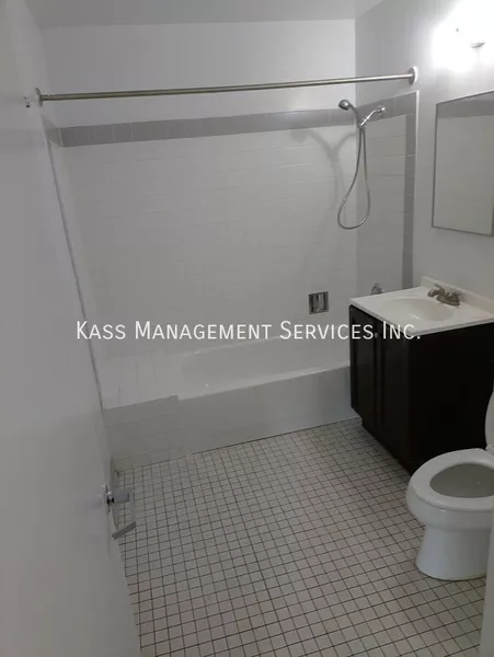 2 bedrooms apartment for rent in Fuller Park - South Side, Chicago