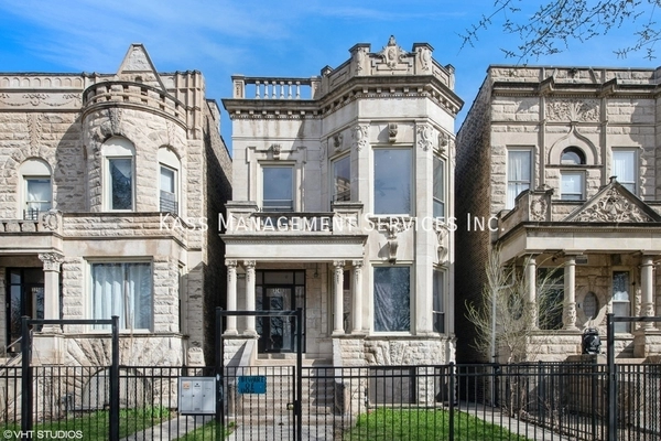 5 bedrooms apartment for rent in Douglas - South Side, Chicago