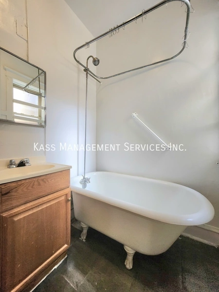 1 bedroom apartment for rent in Portage Park - Northwest Side, Chicago