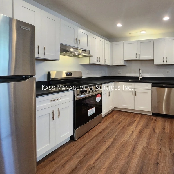 2 bedrooms apartment for rent in Logan Square - North Side, Chicago