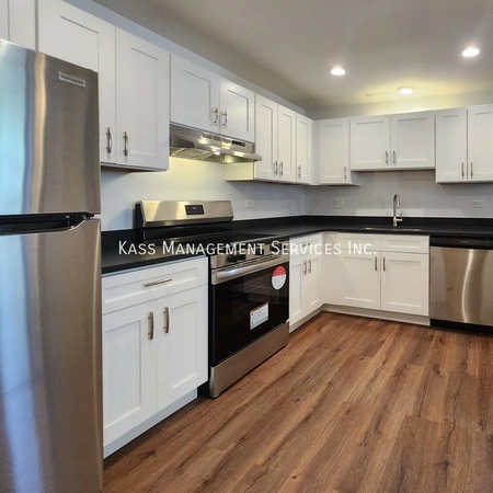 2 bedrooms apartment for rent in Logan Square - North Side, Chicago