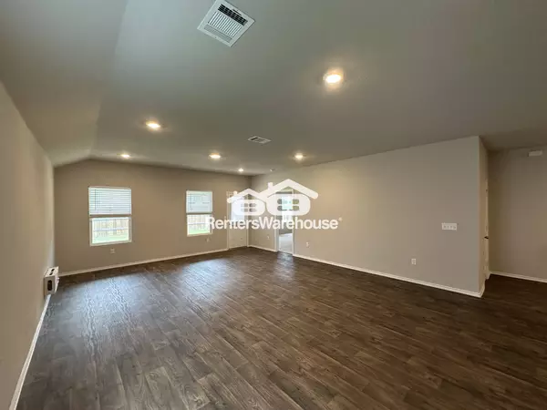 4 bedrooms apartment for rent in Manor - East Austin, Austin